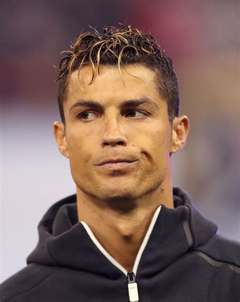 what haircut does ronaldo have